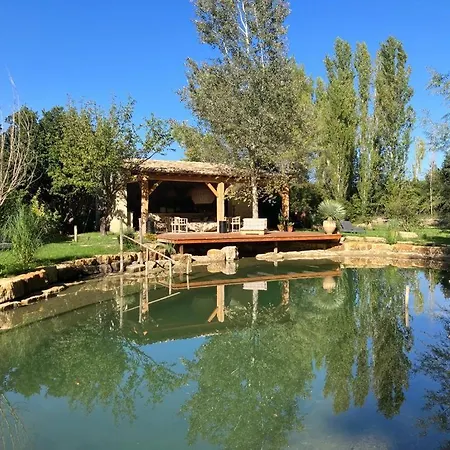 Manoir Des Sources Oda ve Kahvaltı 4*